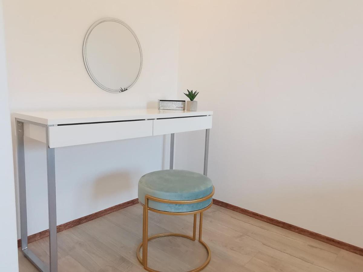 Apartment Pineta With Terrace & Park Wood View PUY 외부 사진