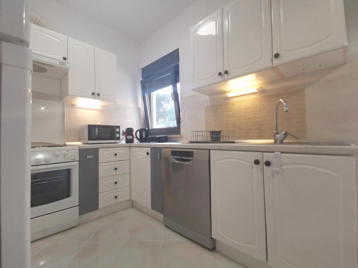 Apartment Pineta With Terrace & Park Wood View PUY 외부 사진