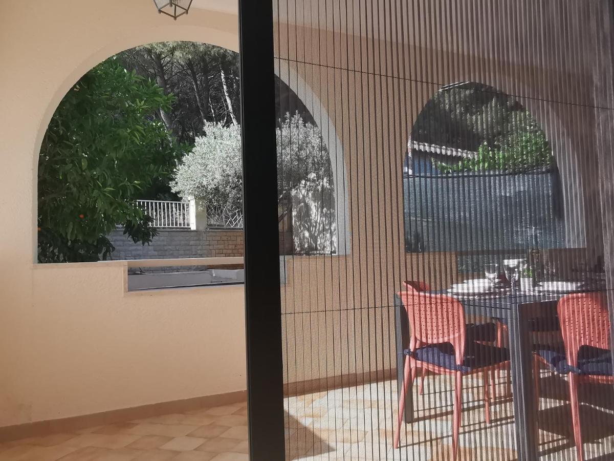 Apartment Pineta With Terrace & Park Wood View PUY 외부 사진